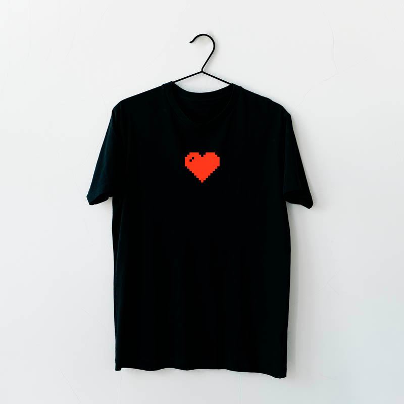 Black T-shirt "PIXELD HEART"