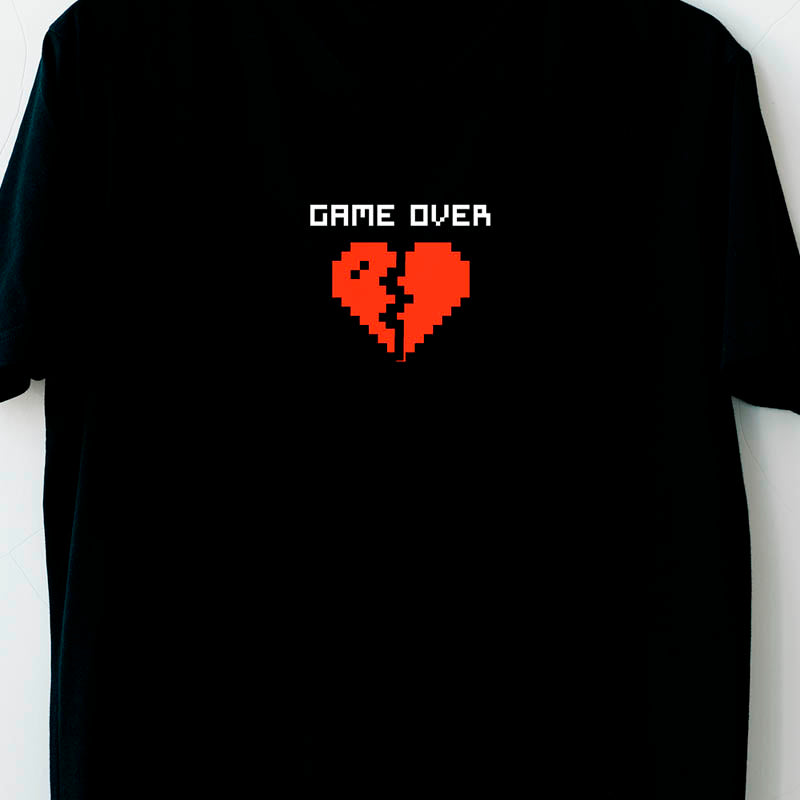 Black T-shirt "GAME OVER HEART"