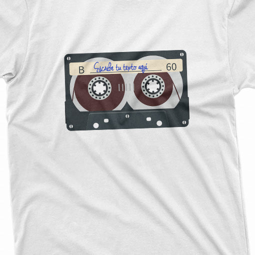 Camiseta Blanca con Cassette negro y transparente