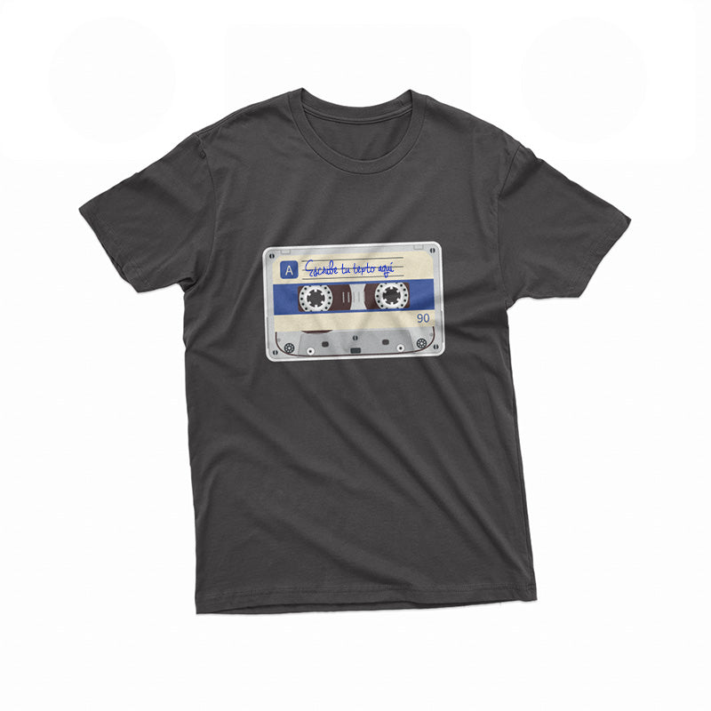 Camiseta Negra con Cassette azul