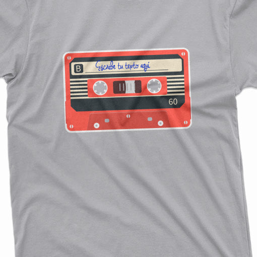 Camiseta Gris con Cassette rojo